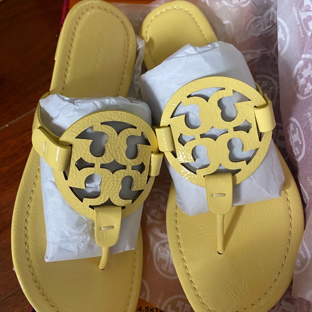 Tory Burch miller patent leather lemon ice（with dust bag）